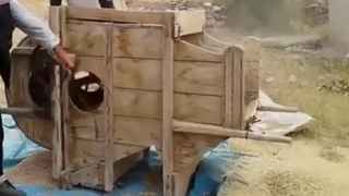 Tak Takı, Far Far, Pat Pat Gibi İsimleri Olan El Yapımı Tahta Patoz